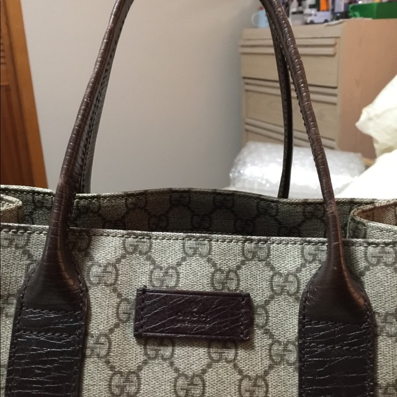 AUTHENTIC GUCCI PVC LEATHER HANDBAG - Picture 7 of 8